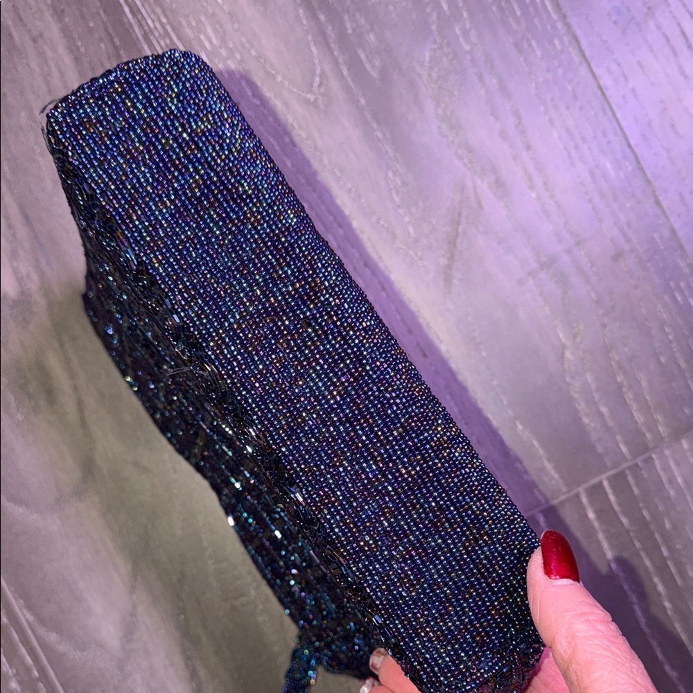 Elegant royal blue Beaded Clutch - Picture 4 of 7